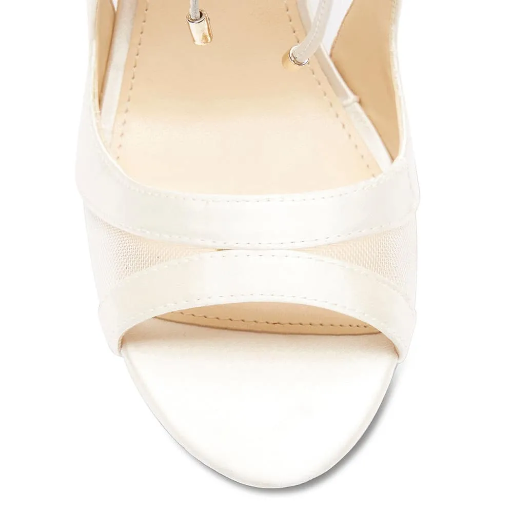 Cherie Heel in Ivory