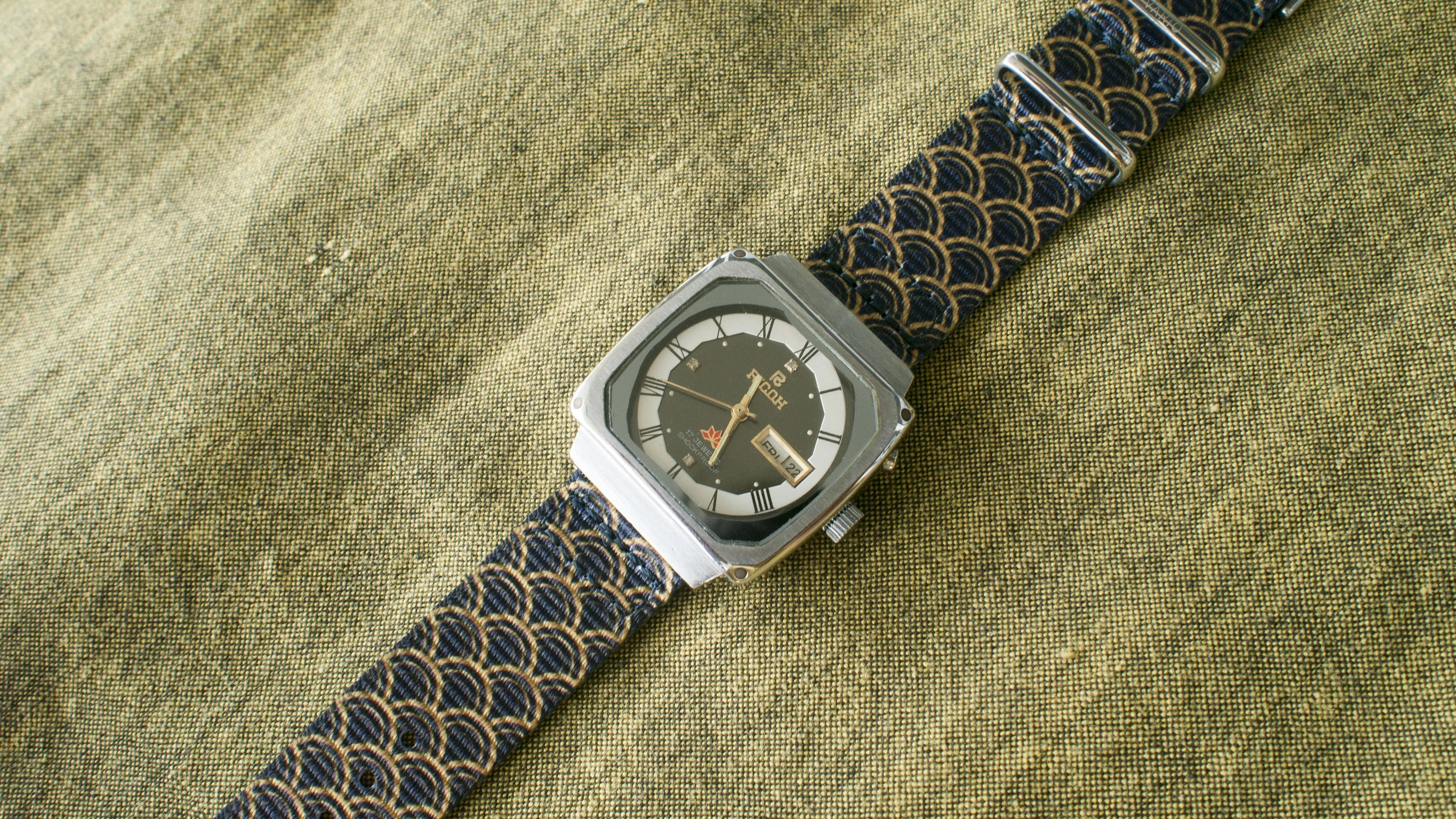 Golden Serpent 2 Piece Graphic Watch Strap