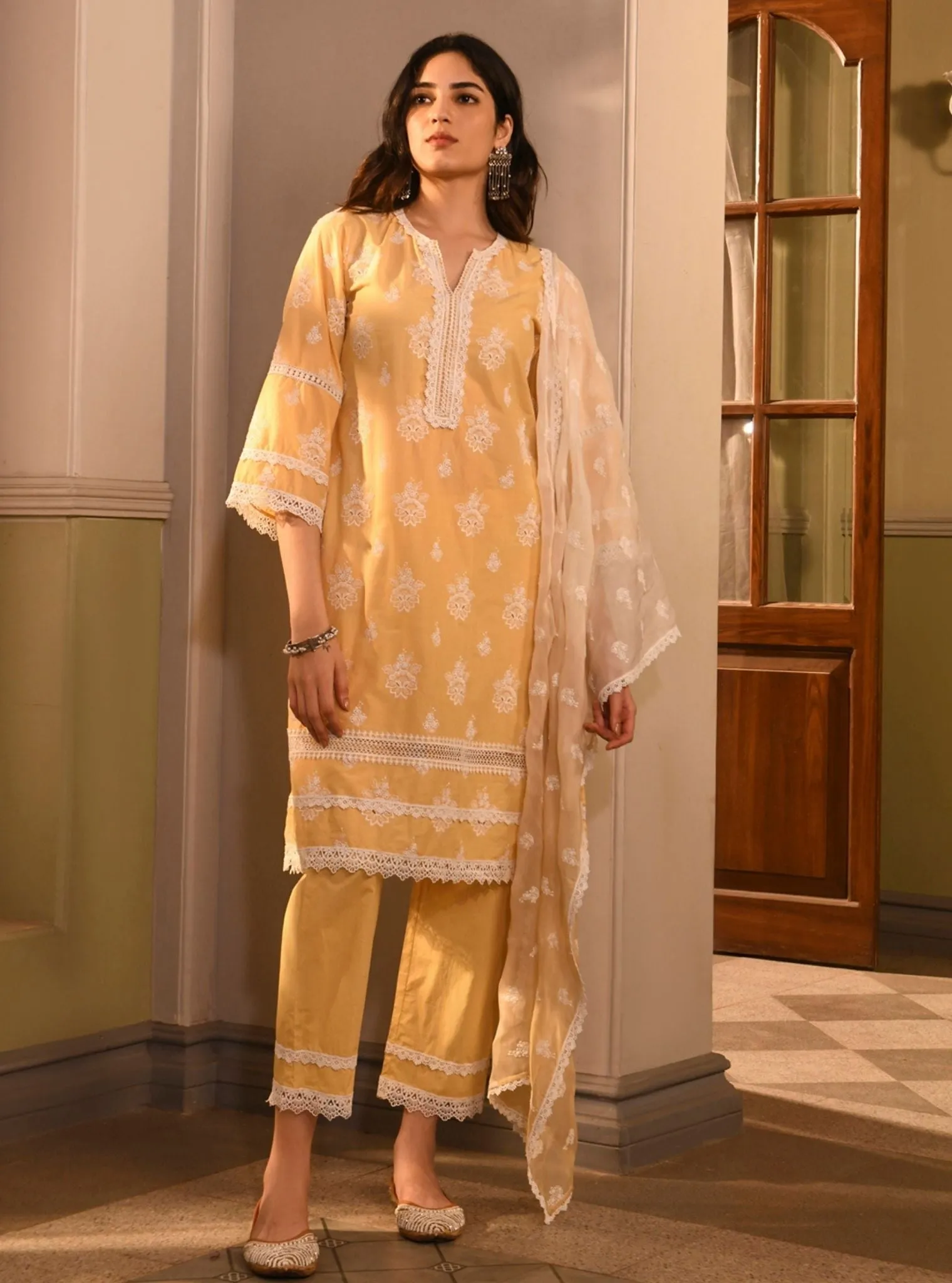 Mulmul Cotton Genia Yellow Kurta With Mulmul Cotton Genia Yellow Pant